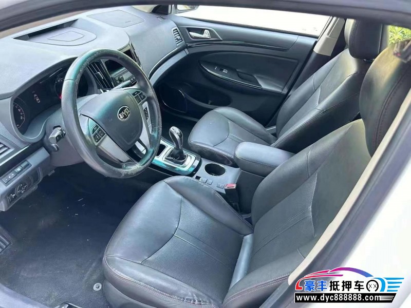 18年比亚迪e6轿车抵押车出售