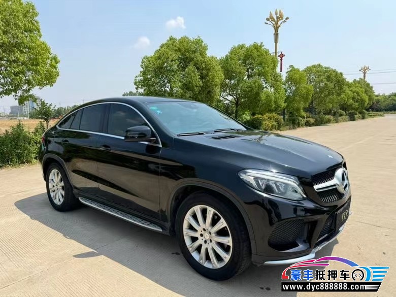 16年奔驰GLE轿车抵押车出售