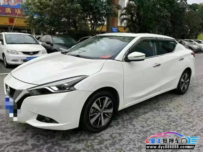 19年日产蓝鸟轿车抵押车出售