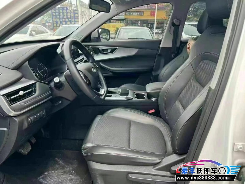 21年奇瑞瑞虎5x轿车抵押车出售