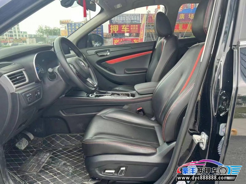 21年东风风光580轿车抵押车出售