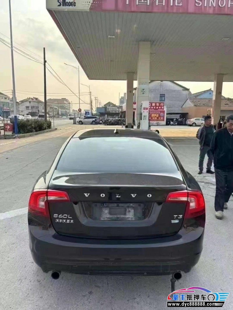 19年沃尔沃S60轿车抵押车出售