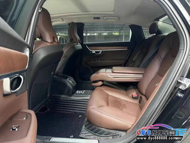 21年沃尔沃S90轿车抵押车出售