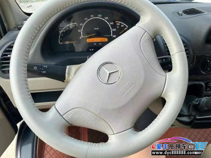 06年奔驰斯宾特轿车抵押车出售