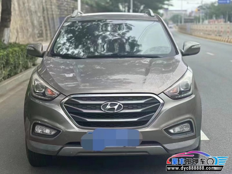 16年现代ix35轿车抵押车出售