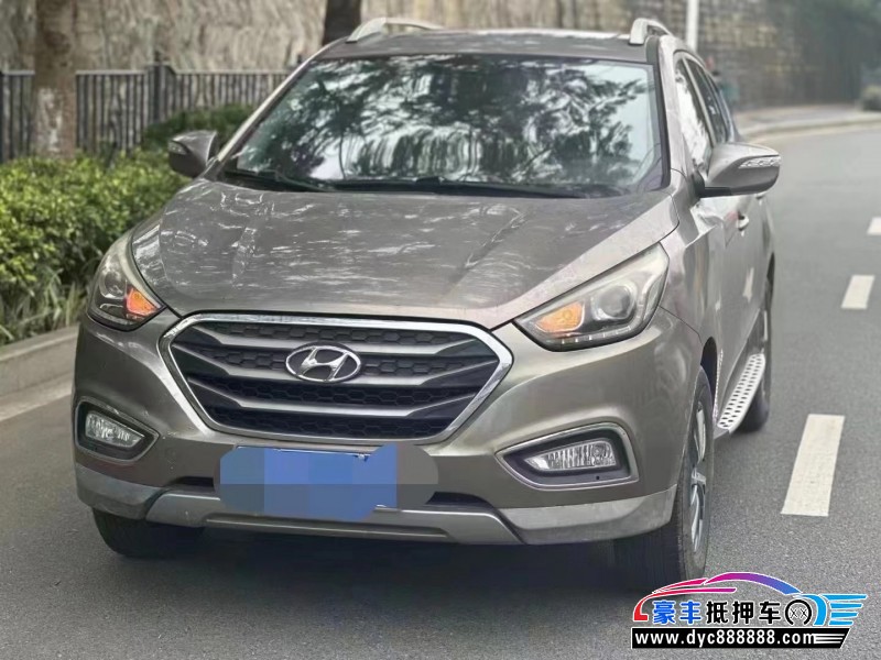 16年现代ix35轿车抵押车出售