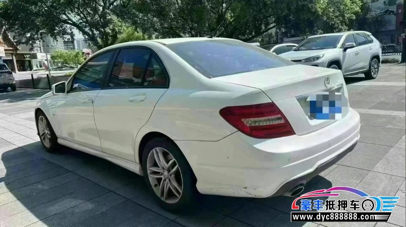 13年奔驰C轿车抵押车出售