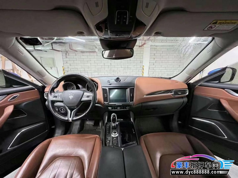 16年玛莎拉蒂莱万特轿车抵押车出售