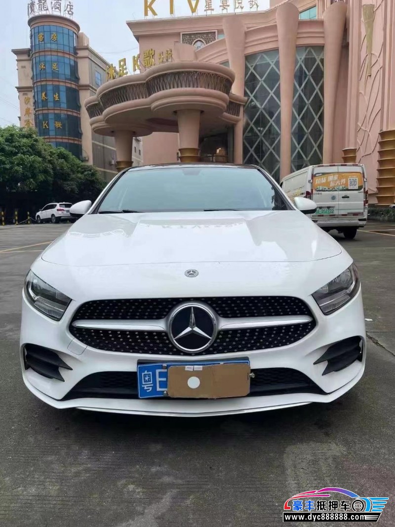 20年奔驰A轿车抵押车出售