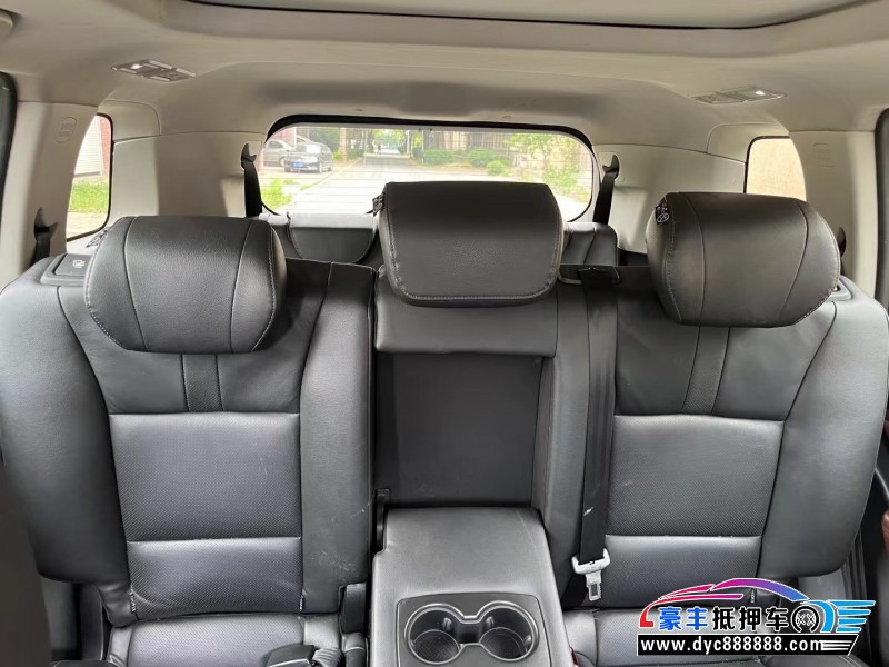 17年传祺GS8轿车抵押车出售