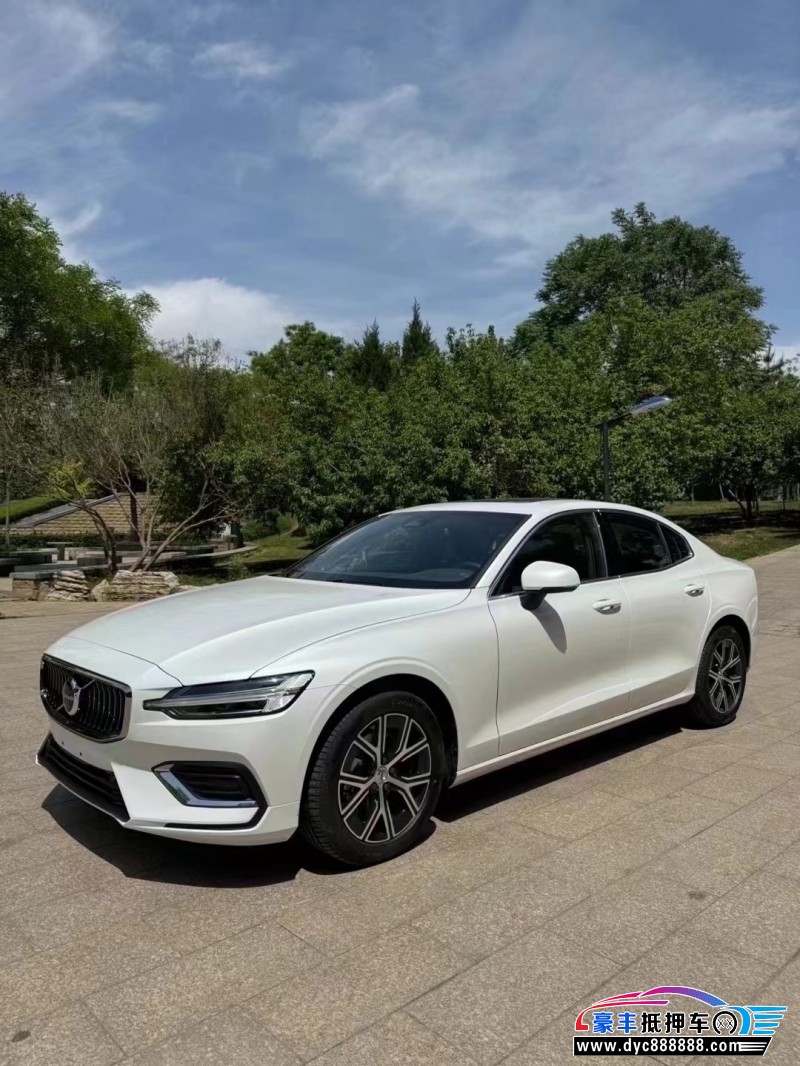 24年沃尔沃S60SUV抵押车出售