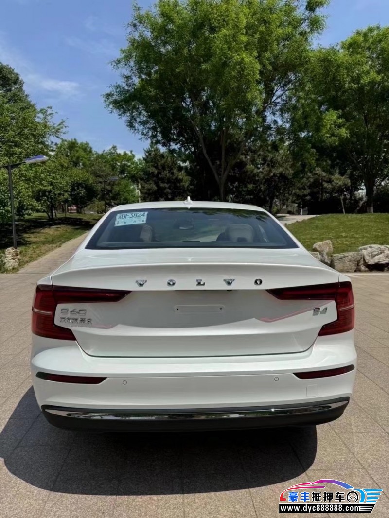 24年沃尔沃S60SUV抵押车出售
