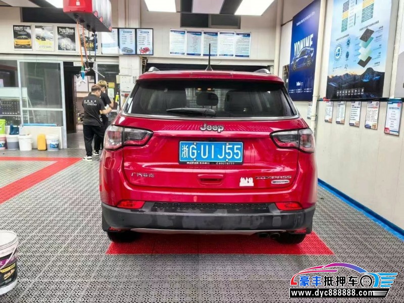 17年Jeep指南者轿车抵押车出售