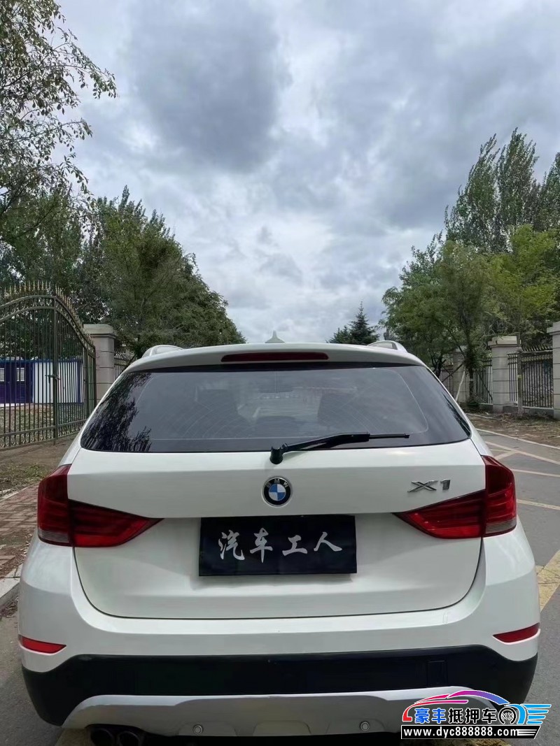 14年宝马X1轿车抵押车出售