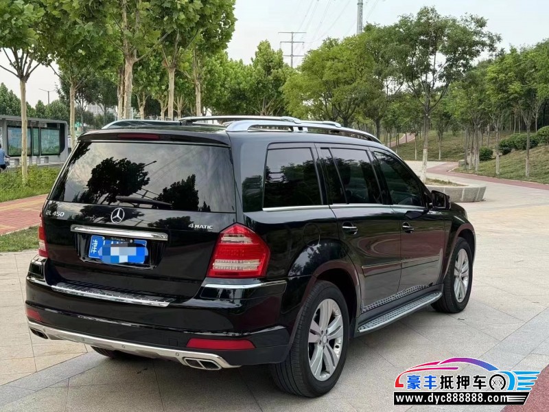 10年奔驰GL轿车抵押车出售