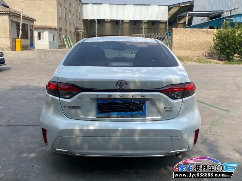 22年丰田凌尚轿车抵押车出售