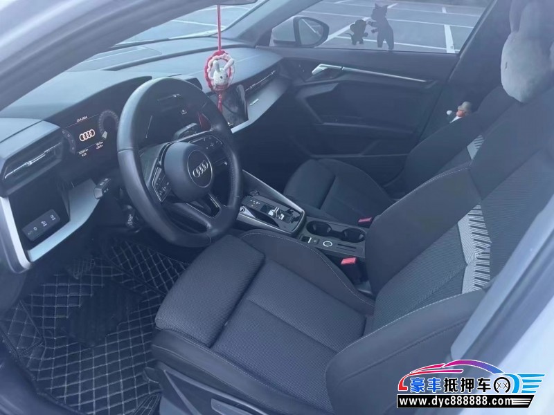 21年奥迪A3轿车抵押车出售