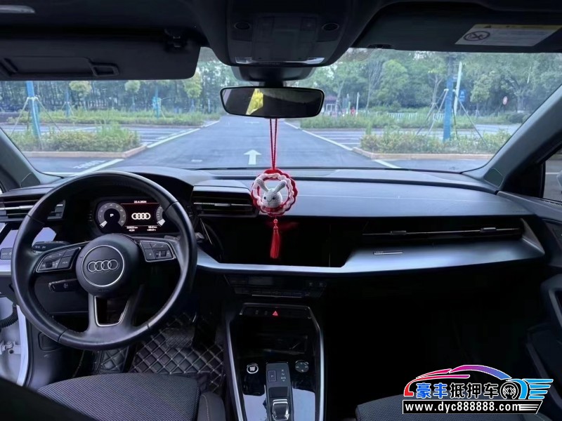 21年奥迪A3轿车抵押车出售