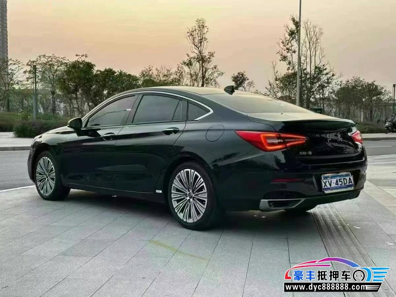 23年红旗H5轿车抵押车出售