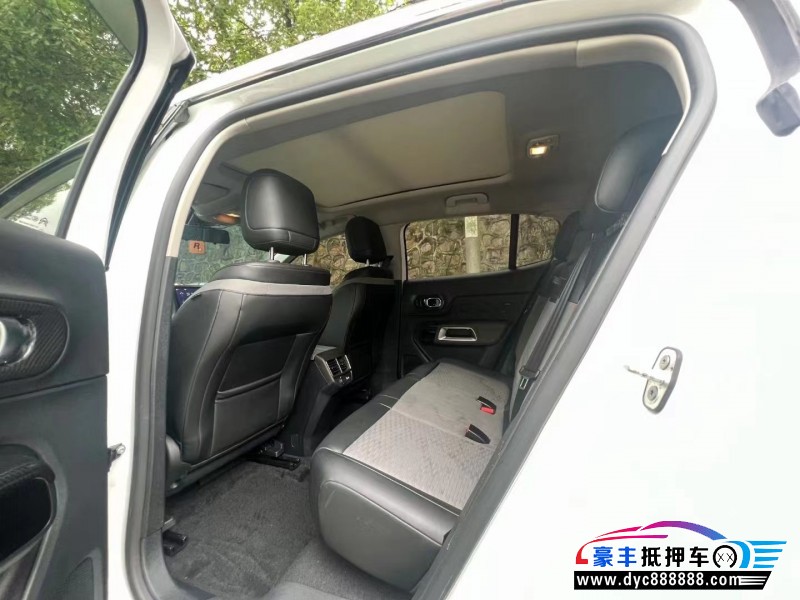 19年雪铁龙C5轿车抵押车出售