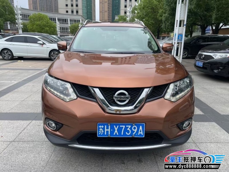 16年日产奇骏轿车抵押车出售