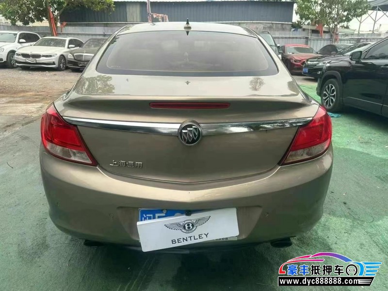 13年别克君威轿车抵押车出售