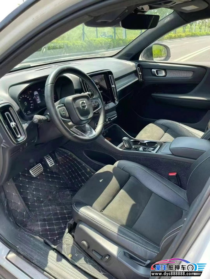 21年沃尔沃XC40轿车抵押车出售