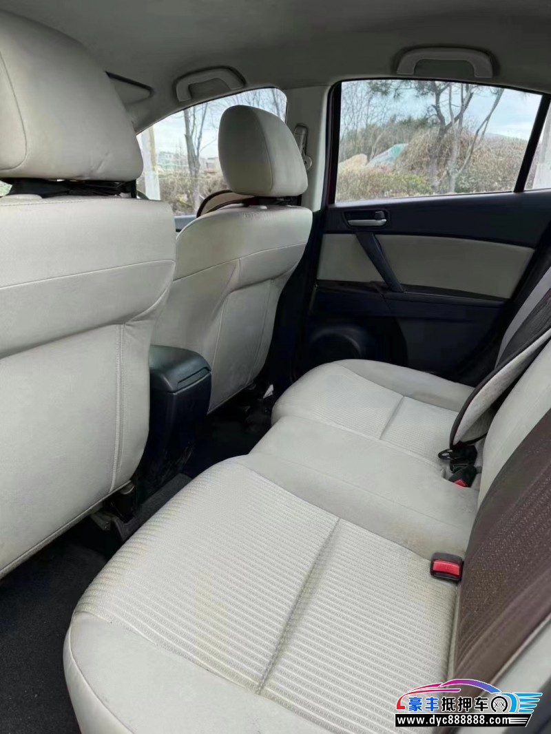 16年马自达马自达3轿车抵押车出售