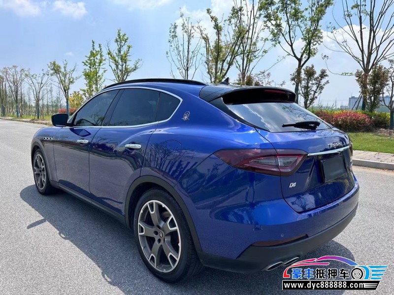 20年玛莎拉蒂莱万特轿车抵押车出售