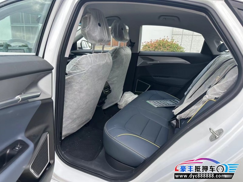 24年吉利几何轿车抵押车出售