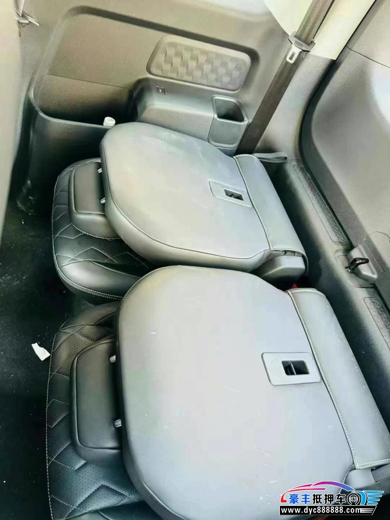 23年宝骏kiwi ev轿车抵押车出售