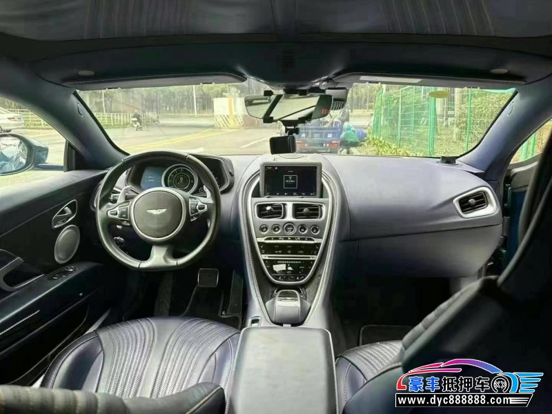 18年阿斯顿·马丁DB11轿车抵押车出售