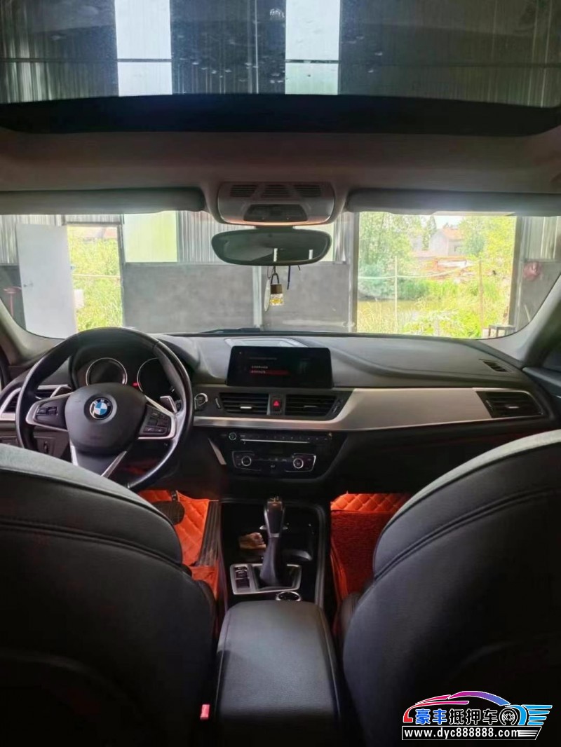 18年宝马1系轿车抵押车出售