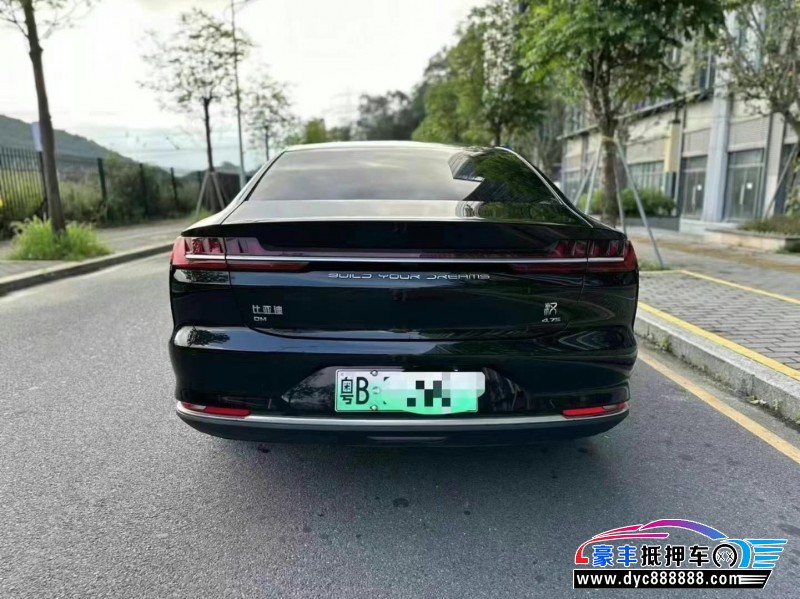 21年比亚迪汉轿车抵押车出售