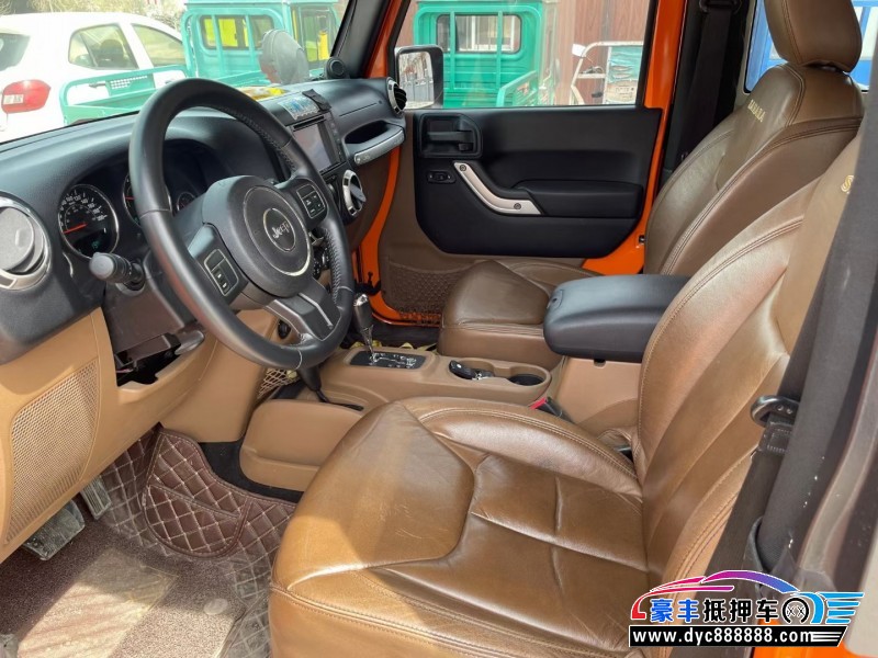 13年Jeep牧马人轿车抵押车出售