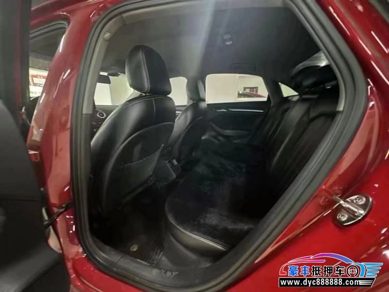 19年奥迪A3轿车抵押车出售