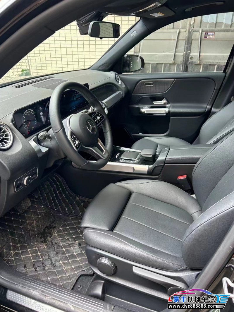 22年奔驰GLB轿车抵押车出售