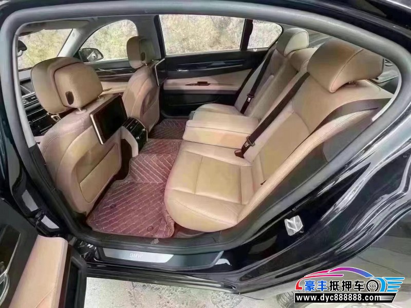13年宝马7系轿车抵押车出售