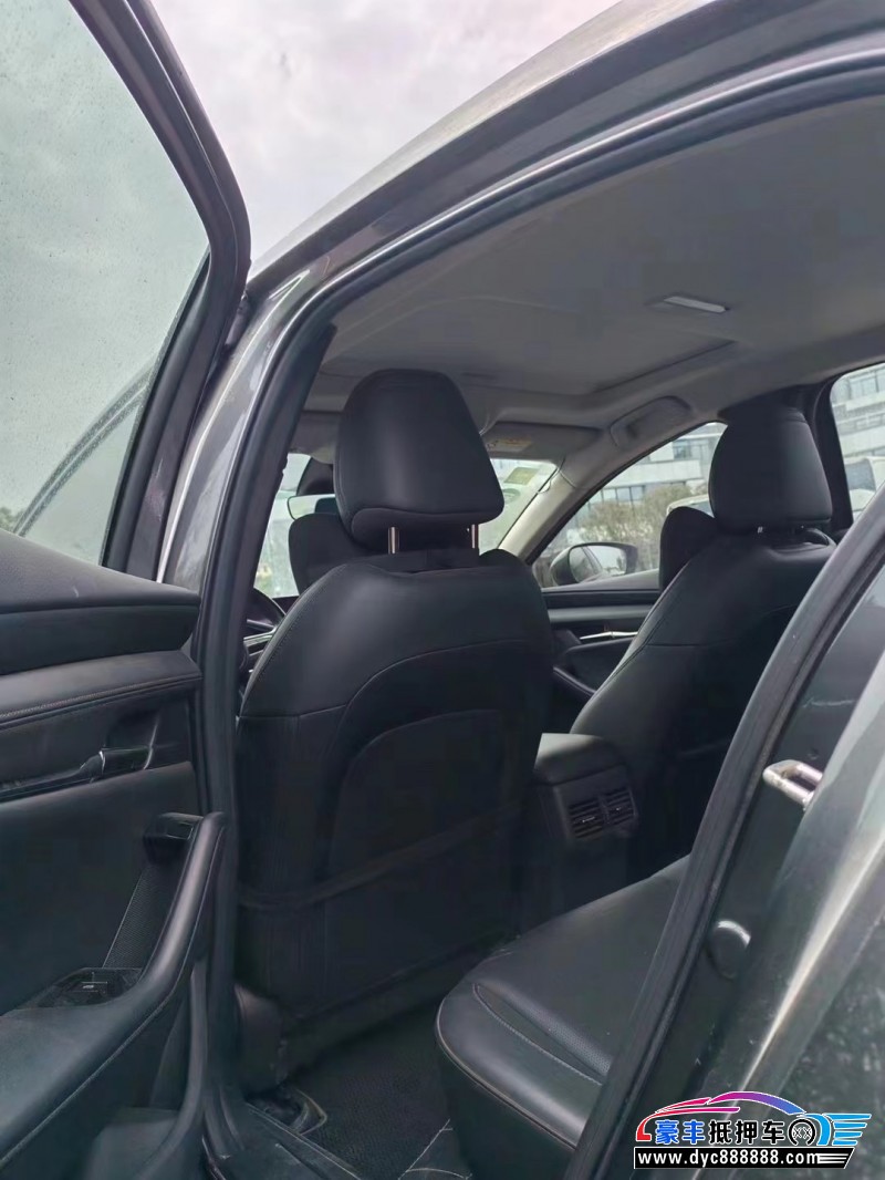 20年马自达昂克赛拉轿车抵押车出售