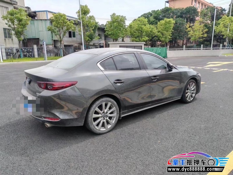 20年马自达昂克赛拉轿车抵押车出售