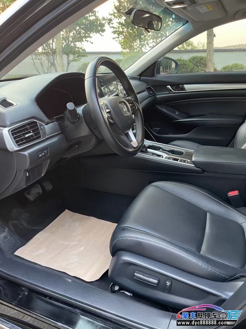 20年本田雅阁轿车抵押车出售