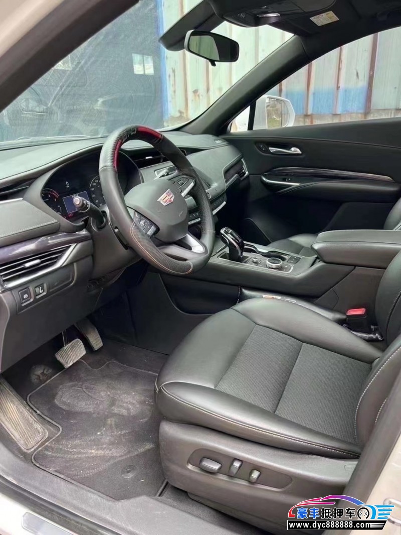 20年凯迪拉克XT4轿车抵押车出售