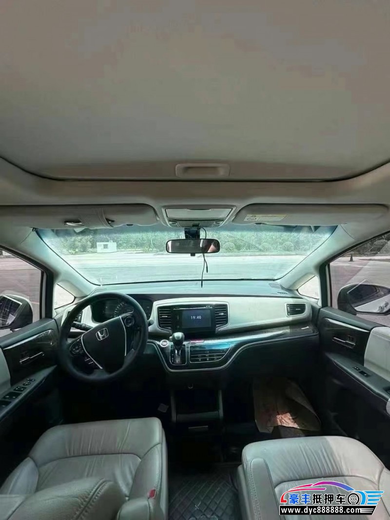 17年本田奥德赛轿车抵押车出售