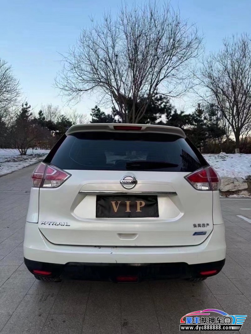 16年日产奇骏SUV抵押车出售