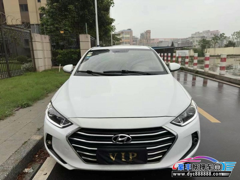 16年现代领动轿车抵押车出售