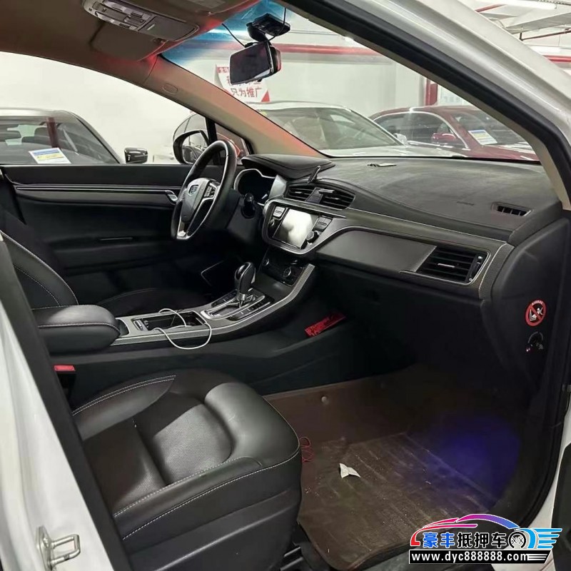 18年吉利帝豪GS轿车抵押车出售