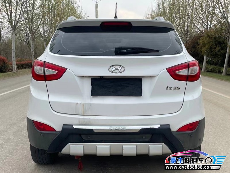 16年现代ix35轿车抵押车出售