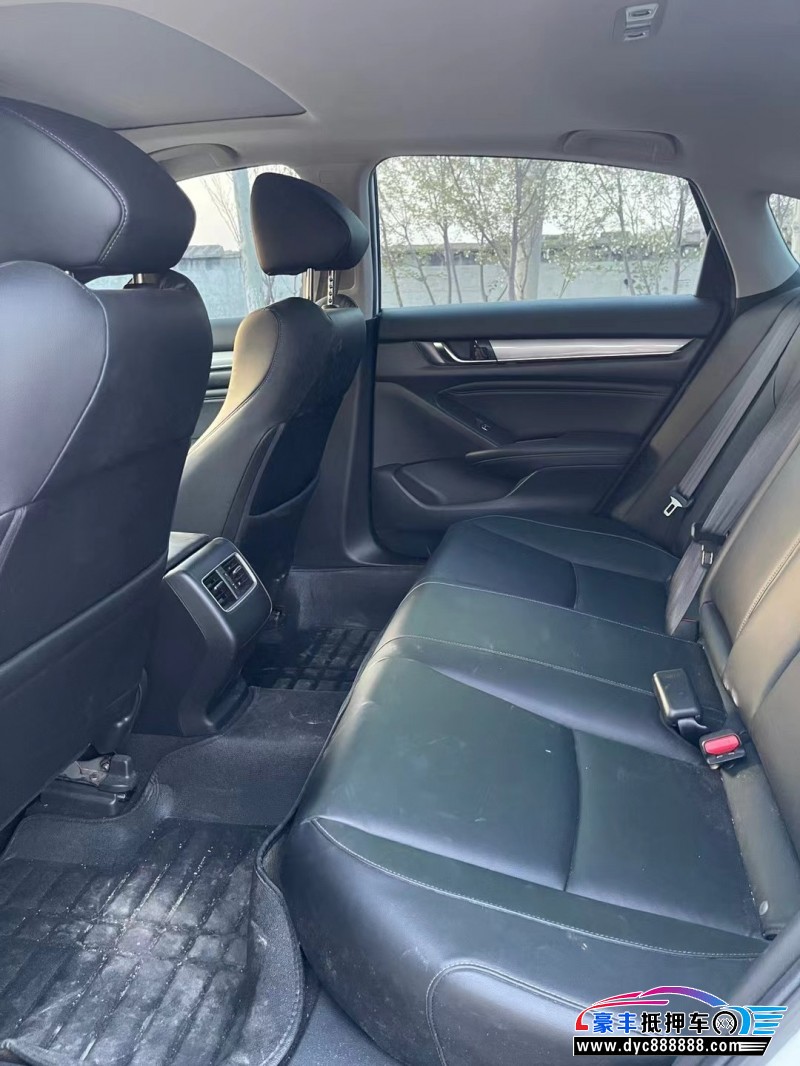 21年本田雅阁轿车抵押车出售