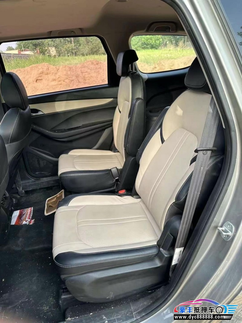 18年宝骏宝骏360轿车抵押车出售