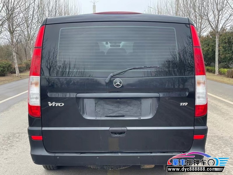 12年奔驰威霆轿车抵押车出售